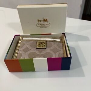 Coach Slim ID Case Beige and Gold Signature Style